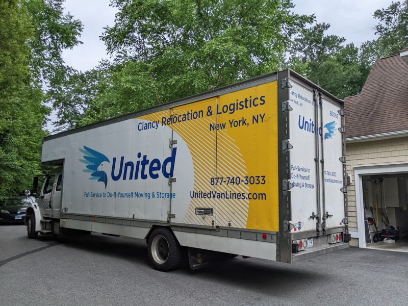 clancy moving courier