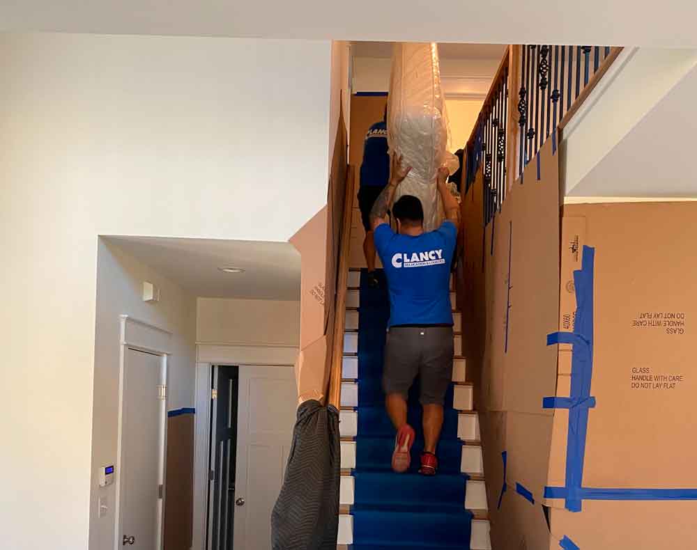 Movers Make Moving Apartments Way Less Stressful