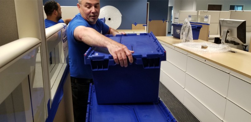 Clancy Worker Lefting Blue-Box